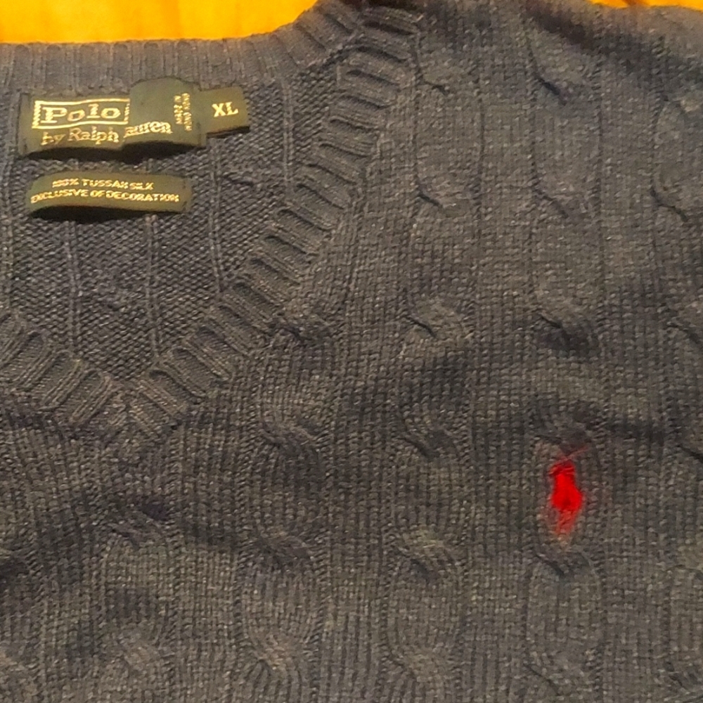 Highest high end cable knit sweater by polo ralph lauren 100% tussah silk. Sz xl